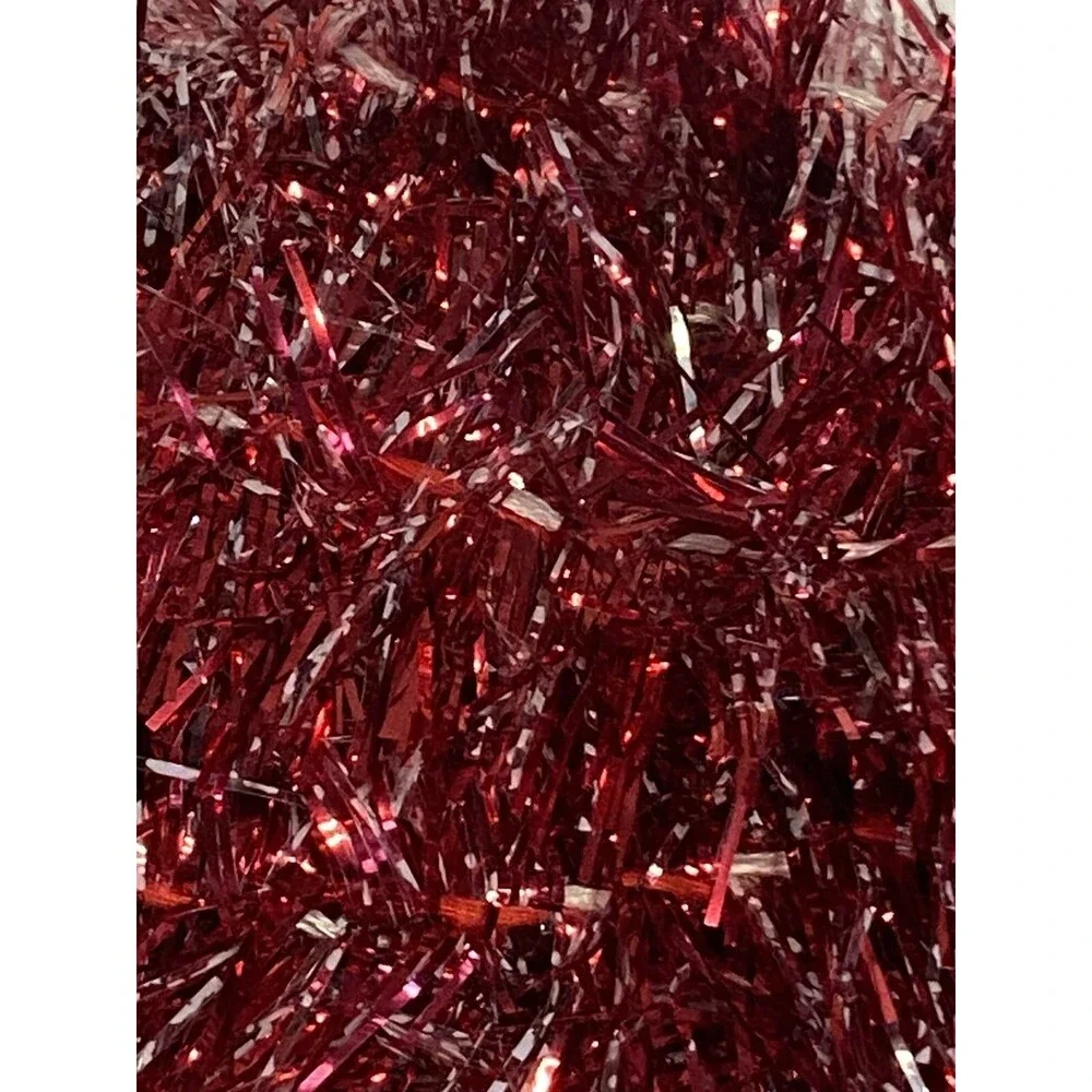 Roundtree & Yorke red white